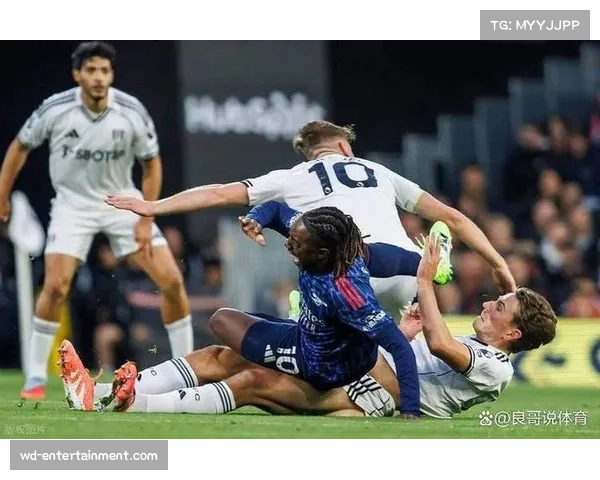 巴萨防守体系存在隐患 中场控制力决定比赛节奏 巴萨防守体系存在隐患 中场控制力决定比赛节奏